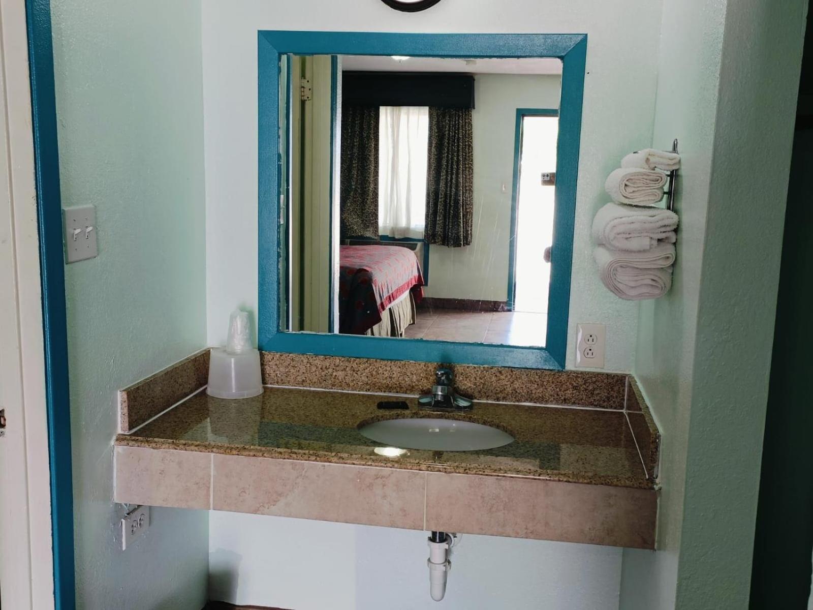 Budget Inn By Oyo Edinburg Hwy 281 المظهر الخارجي الصورة